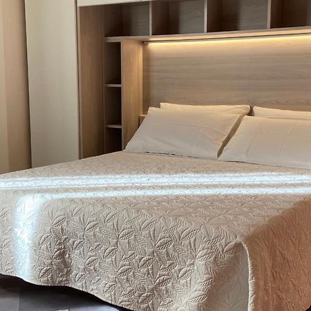 Indipendent Studio Apartment With Terrace - Parking Флоренция Экстерьер фото
