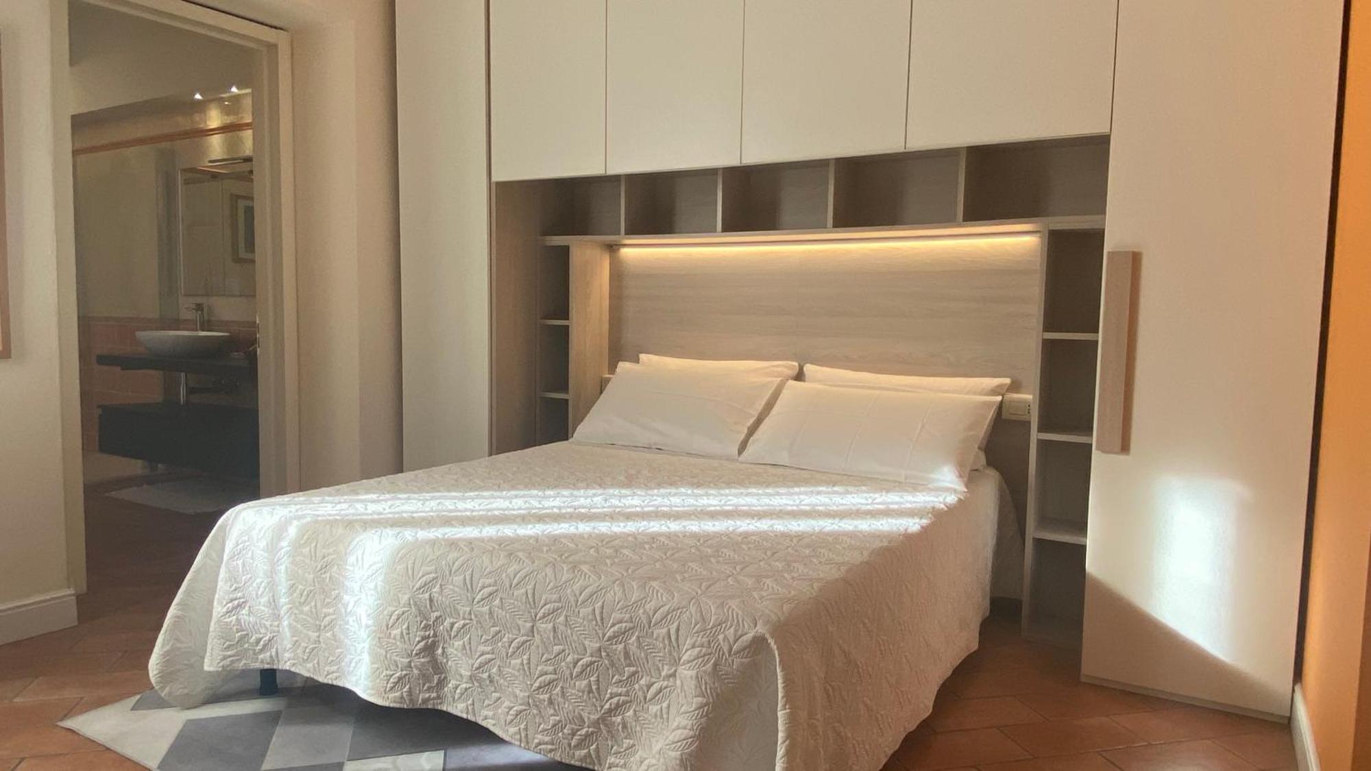Indipendent Studio Apartment With Terrace - Parking Флоренция Экстерьер фото
